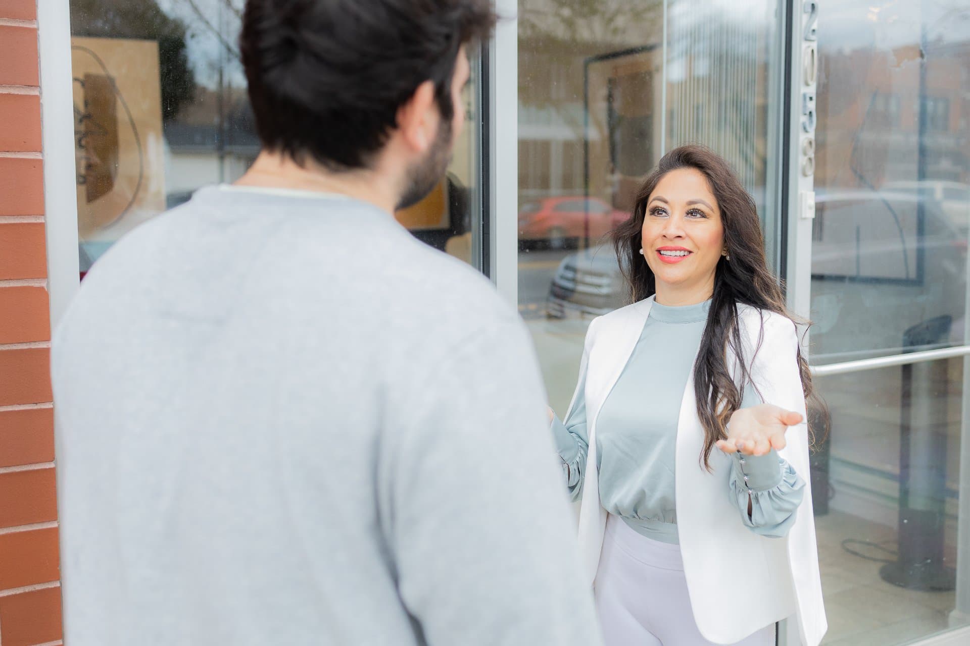 No Long-Term Contracts in Virtual Staffing: Why Flexibility Matters for Growing Businesses